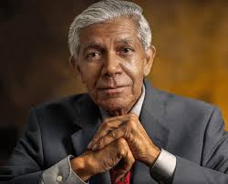 Former deputy jailer admits to smuggling