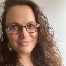 Use a fork to paint flowers! 💐 love this idea Spotted