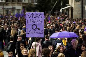Los corazones verdes, morados, azules y rojos, así como palmas y otros emoticones, inundaron el. Dia De La Mujer Rosa O Violeta