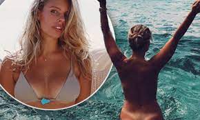 Natasha Oakley nude as she takes a swim in Maui | Daily Mail Online