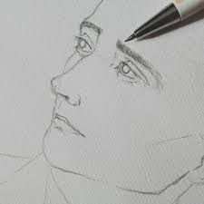 Pencil drawing is an ability which comes naturally to a person and it takes a lot of time and talent to complete a pencil drawing. Pin By Phi Le On Drawings Marvel Drawings Simple Doodles Sketches Easy