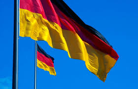 Le bandiere, come le conosciamo oggi, sono quasi tutte creazioni dell'800 o dell'inizio del '900, quando fino all'inizio dell'800 la germania era frantumata in centinaia di territori più o meno autonomi. Bandiera Della Germania Storia E Significato Sulle Strade Del Mondo