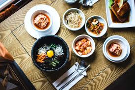 Untuk info, jika korang dah tempah menu makanan halal muslim menu korean air , mereka akan menghidangkan menu makanan yang mengikut syarat halal dan semestinya tiada daging babi dan alkohol. 5 Halal Korean Restaurants In Kl That Also Offer Deliveries