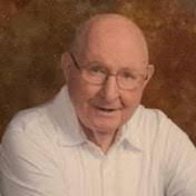 Edward Tarnowski's Instagram, Twitter & Facebook