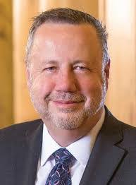 Karen Komer's Instagram, Twitter & Facebook