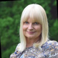 I'm pleased to announce that today is my first day as the Assistant Dean of  Enrollment Management at the Chicago College of Performing Arts at  Roosevelt University! This role is a unique