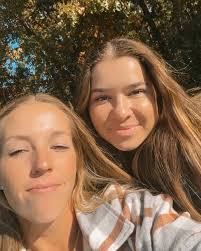 Lexi Rogers's Instagram, Twitter & Facebook