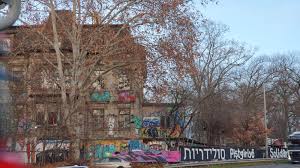 Nutzungsverträge zwischen grundstückseigentümern und errichtern von windkraftanlagen haben für beide seiten erheblich chancen. Afd Fordert Rauswurf Des Reil 78 Du Bist Halle