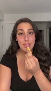 Brandy Lantz's Instagram, Twitter & Facebook