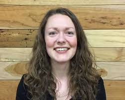 Elizabeth Schilling's Instagram, Twitter & Facebook