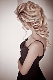 Oct 29, 2020 · loosely (but securely) gather your hair at the base of the neck and into a simple knot for this stunningly minimalistic style. 32 Overwhelming Bridesmaids Hairstyles Pretty Designs