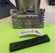 There are 2 phases to this, each phase also has a nutrition guide. Chiseled Design Distinct Ultra Thin 30 Plus Tools In 1 Review The Gadgeteer