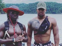 The vc winner has begun dating sarah matulin, 28, who joined seven last year. Photo New Lions Lb Derrick Barnes Already Has A Huge Lion Tattoo Pride Of Detroit