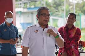 Posted @withregram • @felcraberhad_official yb datuk dr abdul latiff ahmad, ahli parlimen mersing merangkap menteri pembangunan luar bandar, turut turun padang meneruskan program peduli. Lawatan Kerja Yb Menteri Pembangunan Luar Bandar Datuk Dr Abdul Latiff Ahmad Ke Orang Asli One Stop Center Oaosc Sg Siput Laman Web Rasmi Jabatan Kemajuan Orang Asli