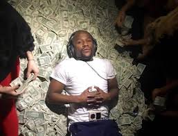 February 24, 1977) is an american professional boxing promoter and former professional boxer. 30 Photos Proving That Floyd Mayweather Jr Is Literally The Money Man Wow Amazing