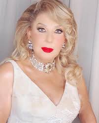 «أتقدم بخالص التعازي للفنانة الكبيرة والصديقة الجميلة #ليلى_علوي فى. Ù†Ø§Ø¯ÙŠØ© Ø§Ù„Ø¬Ù†Ø¯ÙŠ ØªØ¹ÙˆØ¯ Ø£ØµØºØ± Ø¹Ù…Ø±Ø§ ÙÙŠ Ø£Ø­Ø¯Ø« Ø¸Ù‡ÙˆØ± Ù„Ù‡Ø§ Ù…Ø§Ø°Ø§ ÙØ¹Ù„Øª Ù…Ø¬Ù„Ø© Ù‡ÙŠ