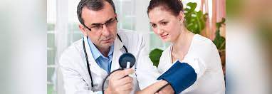 „die menschen fragen sich, wann sie nun auf 120 eingestellt werden, sagt yvonne dörffel, leiterin der medizinischen poliklinik der charité in berlin. Schlaganfall Risikofaktor Bluthochdruck