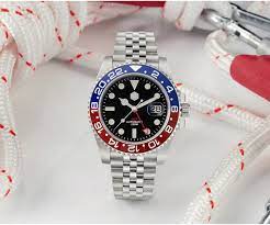 The watch is extra beutiful, awesome features such as a solod bracelet and milled clasp. San Martin Diving Watch Gmt Watch Sn015 G San Martin