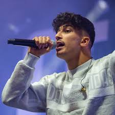 intro bogotá zehn pakete im motorroller die wumme immer noch auf schoß, bruder und sie ist tödlicher als corona meine gegend ist wie. Mero Rapper Wikipedia