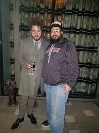 We visit rockstar rapper post malone at home in tarzana, where he shows off his gun collection, and opens up about race, justin bieber and . Post Malone Looks Dapper For A Chicken Parm Dinner In Boston People Com