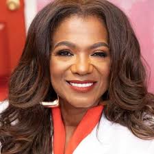 Barbara Mcclaren's Instagram, Twitter & Facebook