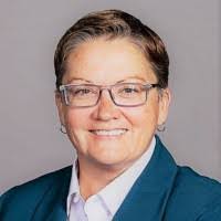 Kayla Bloomer's Instagram, Twitter & Facebook