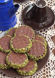 Encore Une Recette De Gateau Avec Des Biscuits Secs Chocolat X2f Pistache Ideale Pour Une Pause Cafe Ou Un Moment C Gateaux Et Desserts Pistache Patisserie
