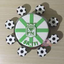 Si te gusta el fútbol y eres apasionado por el verde de la montaña, esta será tu próxima torta. Torta Atletico Nacional Y Cupcakes De Futbol Bday Mario Characters Decor
