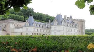 In these difficult times, when access to our wines is limited, we encourage you to shop online and inform you that you have the opportunity to order your favorite château vartely wine through our partner sites. Chateau De Villandry Infos News Mehr Burgen De