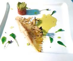 Spaghetti al sugo di razza. La Ricetta Delle Ali Di Razza Con Cotechino Modena Igp E Pesto Di Alici Ed Erbe Trovate