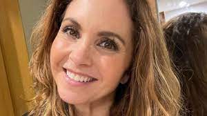 Lucero se luce en leggins de cuero pegaditos a sus 54, y no le pide nada a  las treintañeras