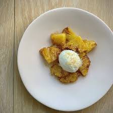 Ananas Roti A La Vanille Coco De Cyril Lignac Recette En 2020 Ananas Roti Recette Ananas Roti Alimentation