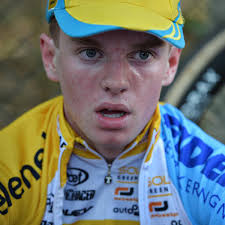 Eli Iserbyt zegeviert bij juniores in Ronse