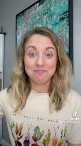 Reacting to 12 year old Steph’s song 😂