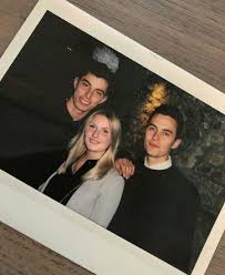 Kai havertz's girlfriend sophia weber age is in her early 20's, and she celebrates her birthday on the 28th of march every year. Kai Havertz Bio Parents Stats Clubs Transfer Injury