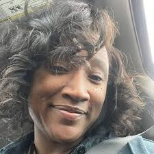 Ouuuuu this is good! Hope you're able to finish the story. 😬🥴