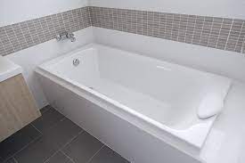 Badewannen ablage mauern diybook at. Badewanne Einbauen Vorbereitung Montage Globus Baumarkt