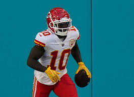 The dolphins keep us grounded. Chiefs Score Two Touchdowns In 62 Second Span At Miami The Kansas City Star