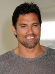 Are we ready to admit Manu Bennett played the best Slade Wilson