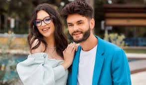 În videoclip, cleopatra apare deja în rochie de mireasă, anticipând imaginile de la nunta care va avea loc peste numai două zile. Ce Decizie ImportantÄƒ Au Luat Cleopatra Stratan È™i Edward Sanda Cu PuÈ›in Timp Inainte De NuntÄƒ Elle Ro