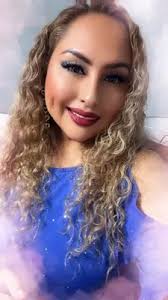 Rina Morales/ Boss Lady 😎™️ (@rinamorales8) começou uma LIVE