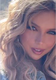 Stylish Denim Options: Levi’s Blue Jeans Collection