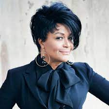 At the age of 17 she started her singing career. Ruth Jacott Boeken Of Inhuren Jb Productions