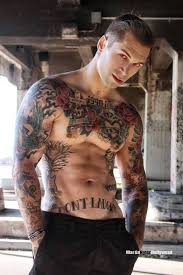 Pin Von Kur Sat Auf Dovme Tattoos Manner Tattoo Junge Tattowierte Manner