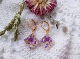 Drizzle a small amount of resin over the top of the flat tag prior to placing the dried and pressed flower onto the tag. Pressed Flower Resin Earrings Real Dried Flower Terrarium Etsy Pressed Flowers Pressed Flower Resin Purple Earrings