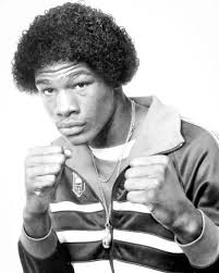 Big Daddy” Riddick Bowe throws the WBC heavyweight title into the trash  rather than face Lennox Lewis in the early 1990s 🗑️🥊 One of the most  infamous moments in heavyweight history. Fresh