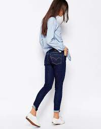 Jeans, accesorios, tiendas, noticias y más. Levi S 711 Skinny Jeans With Raw Hem At Asos Com Skinny Jeans Fashion Womens Jeans Skinny