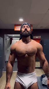 @musclesandballss video Tweet