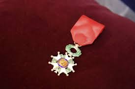 Legion D Honneur A Quels Privileges Donne T Elle Droit