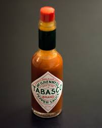 Il peperoncino o lo ami o lo odi, ma sappiate che non solo insaporisce ogni genere di ricetta , ma fa anche molto bene alla salute del cuore, è un'ottima prevenzione contro i tumori e aiuta a combattere il raffreddore con la sua. Giro Intorno Al Mondo Alla Scoperta Di 10 Deliziose Salse Piccanti